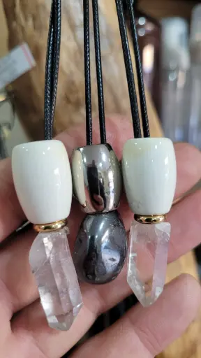 [CRISTAIS-15] Colar Difusor com Batoque